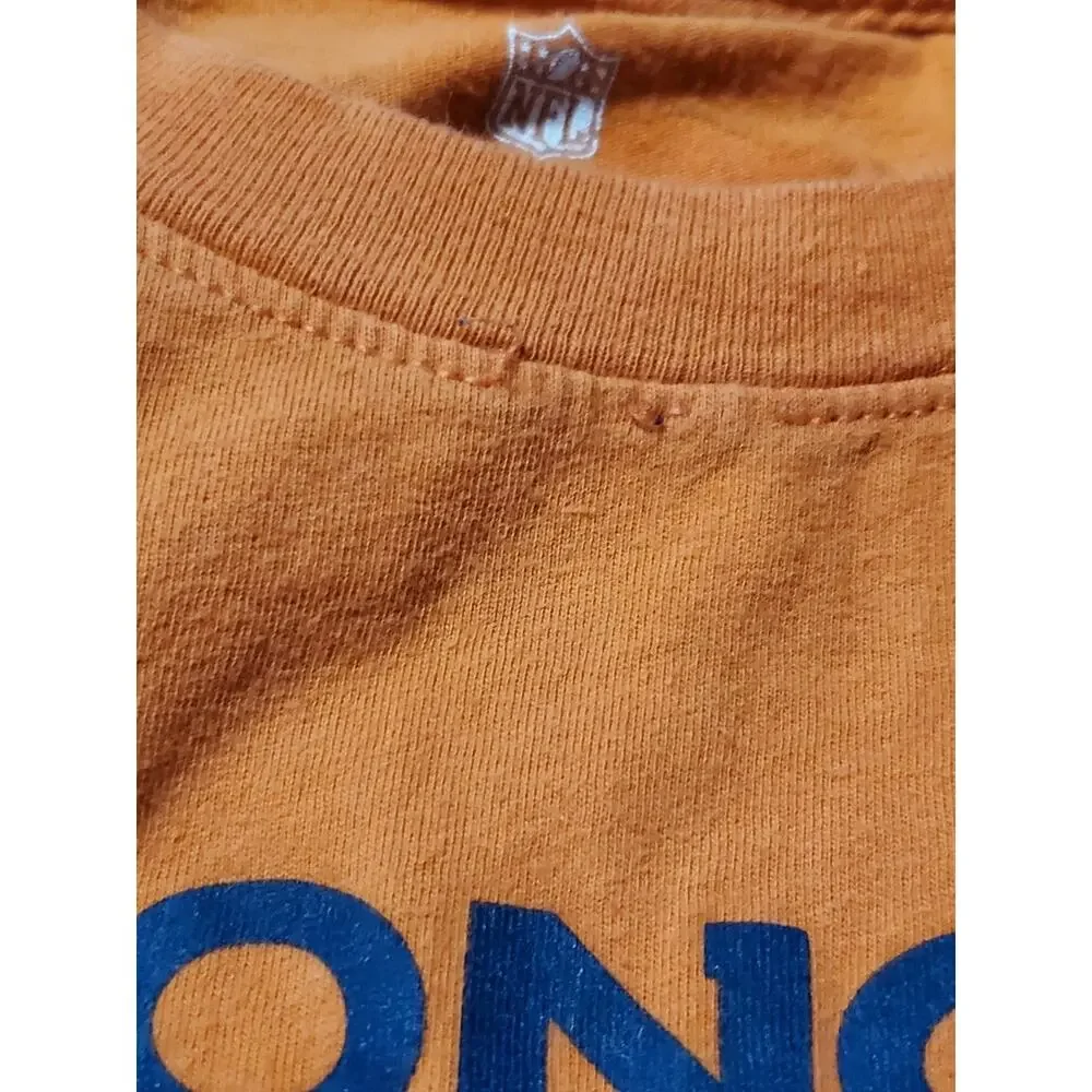 Denver Broncos Von Miller #58 Youth XL 14/16 Orange NFL Team Apparel T Shirt